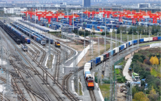 货通世界联山海 万里奔驰续华章——中欧班列为世界经济发展注入新活力观察