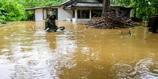 斯里兰卡飓风灾情恶化：已致159人遇难