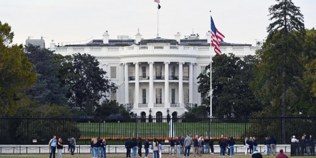 特朗普与马杜罗通话，直接要求对方下台