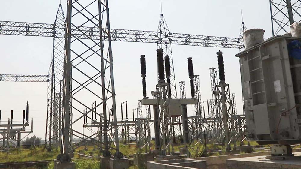 Prasasharan-१३२।३३-शव-स्टेशनको-प्रशारण-लाइन-निर्माण-हुँदै