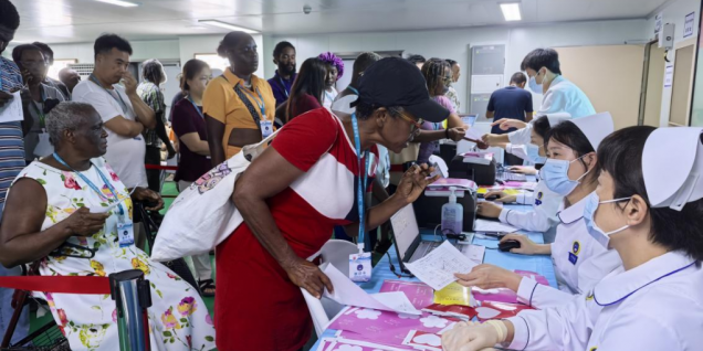 手术区的17468步——中国海军“丝路方舟”号医院船停靠牙买加开展手术工作记事