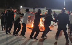 中铁二局尼泊尔军方公路十标项目部：趣味竞技燃激情 篝火欢歌庆元旦