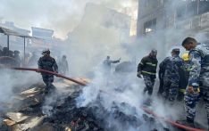 视频 | 加德满都消防驰援机场周边大火 多方合力扑救