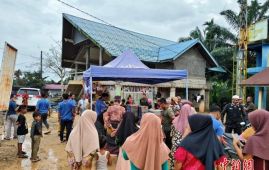 印尼七家中国地方商会联合支援苏门答腊各地灾民