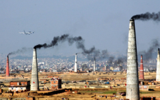 尼泊尔砖窑季节性烧制开启 加剧加德满都谷地空气污染