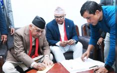 एमाले अध्यक्ष ओलीद्वारा उम्मेदवारी दर्ता