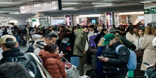 西班牙两列高速列车相撞事故致40人遇难 37人失联 救援持续进行