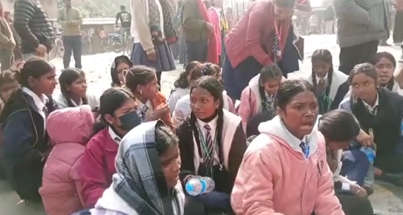 aandolan-gareka-bidyarthi