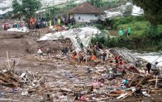 印尼山体滑坡遇难人数升至10人 仍有71人失联