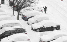 Historic winter storm kills at least 10 across US