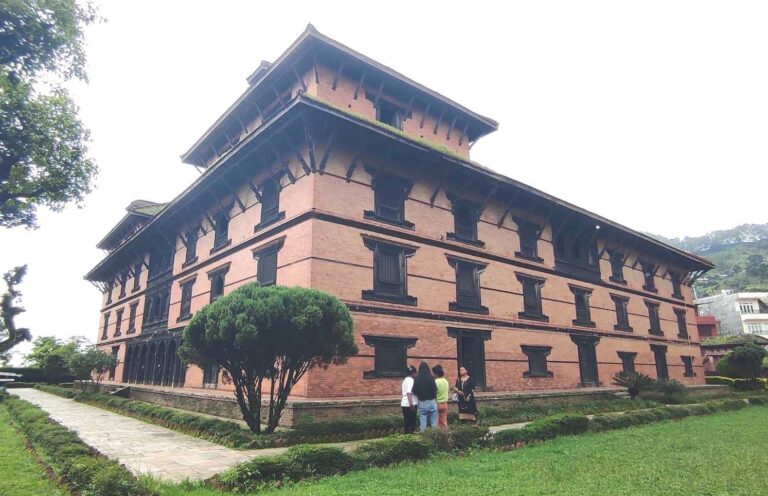 गोरखा-संग्रहालय-768x496