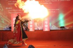 【视频】中国新春灯会开幕式：川剧《变脸》