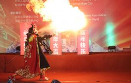 【视频】中国新春灯会开幕式：川剧《变脸》