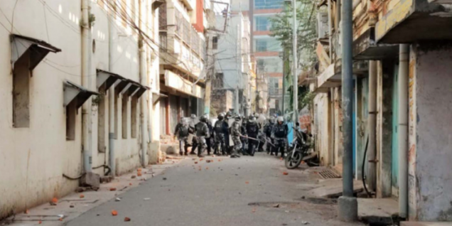 尼泊尔比尔冈杰青年冲突升级 当局实施不定期宵禁维护治安