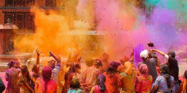 सप्तरीमा होलीको रौनक, मधेशमा दुई दिन उत्सव