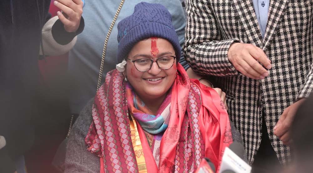 06ECFE71-7A5D-46F6-98BA-35A5DCA36BDC