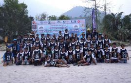 尼泊尔第50届国际漂流皮划艇节在特里苏里河开幕