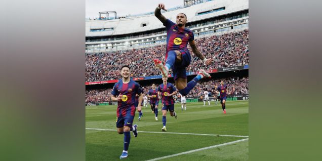 Hat trick for Raphinha as Barcelona stay 4 points clear