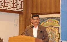 第三届蓝毗尼国际和平节欢迎晚宴：尼泊尔奥委会主席吉万·拉姆·施雷斯塔