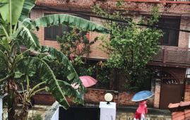 尼泊尔多地遭遇暴雨阵风天气 当局发布紧急预警