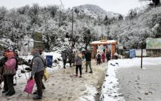 尼泊尔多地遭遇雨雪强风天气 交通、生活及旅游受双重影响