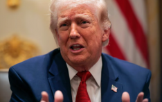 美国宣布将对伊朗能源设施攻击暂缓10天