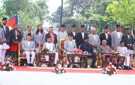 尼泊尔十五名新任命部长宣誓就职