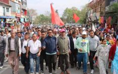 ओली पक्राउको विरोध गर्दै सुर्खेतमा पनि एमालेको प्रदर्शन