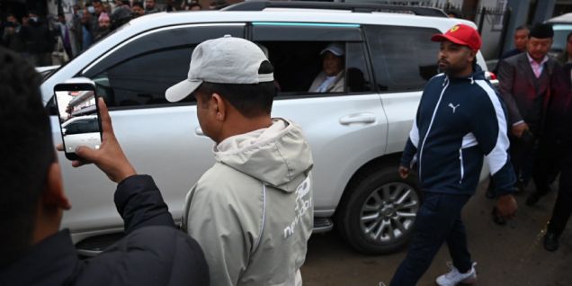 尼泊尔前总理奥利、前内政部长莱克哈克被批准延长拘留5天