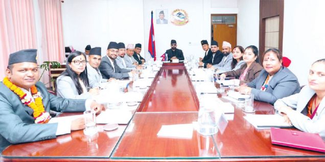 尼泊尔新政府公布百项治理改革计划 100天内落地，民众及前官员寄予厚望