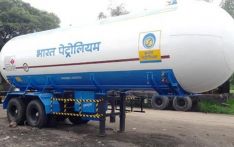 भारतमा इन्धन महँगियो, युद्धको असर देखिँदै