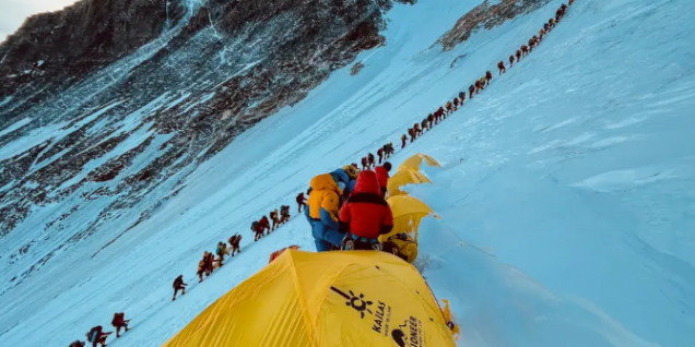 尼泊尔曝近2000万美元登山保险诈骗案 珠峰旅游链条灰色利益浮出水面