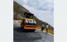 ग्रामीण सडक धमाधम कालोपत्र हुँदै