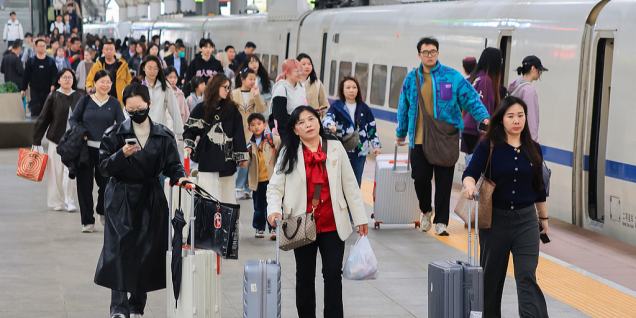 China expects over 90 mln railway trips during Qingming holiday travel rush