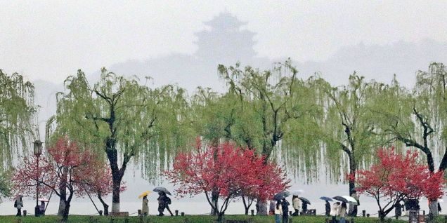 China renews blue alerts for rainstorms, gales