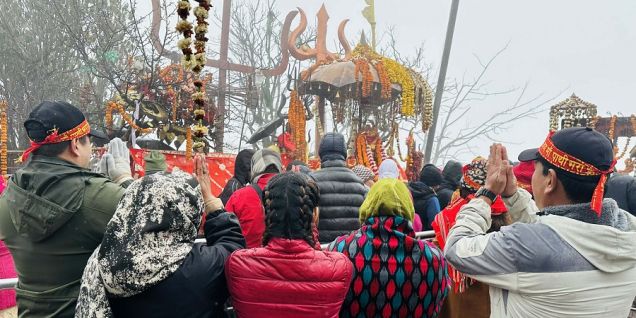 पाथीभरामा एकैदिन साढे चार हजार भक्तजनको दर्शन