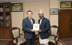 张茂明大使拜会尼泊尔新任文旅和民航部部长鲍德尔