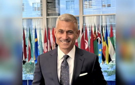 美方高官突然访尼 尼泊尔新政府迎来一场外交大考