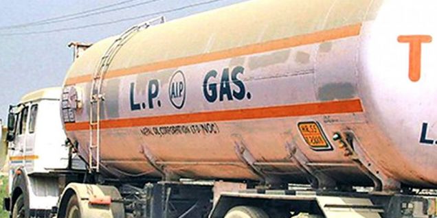 माग घटेपछि बुलेटमै थन्कियो ग्यास