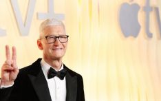 एप्पलको सीईओ पद छाड्दैछन् टिम कुक