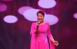 视频| “春之声·歌游内蒙古”女声独唱《茉莉花》