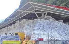Fertiliser sacks pile up at Tatopani